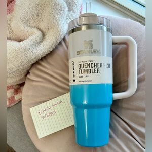 NWT Limited Edition Stanley 30oz Stainless Steel Adventure Quencher Pool Ombre